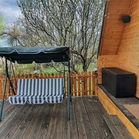 Cabana Din Livada Pucioasa エクステリア 写真