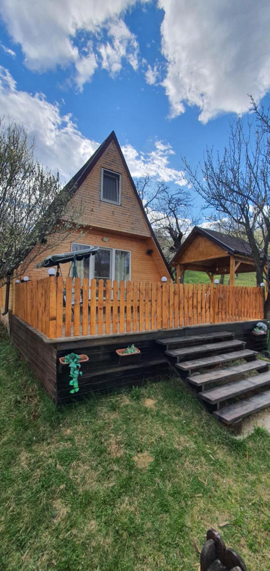 Cabana Din Livada Pucioasa エクステリア 写真